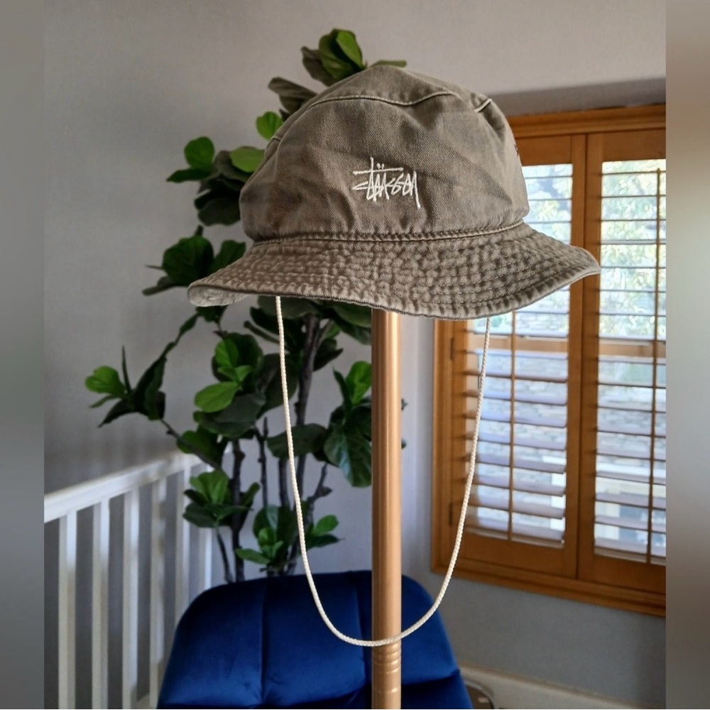🐢Stussy bucket hat